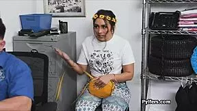 shoplyfter - curvy suspect ends up riding guards big cock