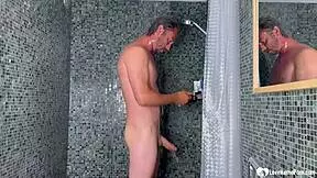 Bath time fun with oral