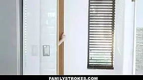 น้องเลี้ยงน่ารำคาญโดนพี่เลี้ยงเย็ด