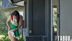 cheerleaders craving ass-to-mouth action with charles dera and petite alexis tae in pov