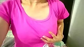 Intimate leaked video of universitaria Milet showing her cute face.