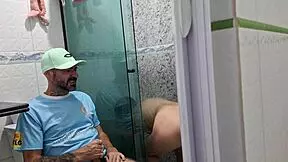 Teen 18+ asks to use bathroom while she's in the bath