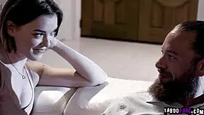 Anny Seduces Brad 😏