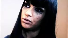 Busty Stepmother Licked By Her Stepdaughter 😍