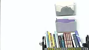 Pussy Eaten by Teen 18+ Pornstar in Reality