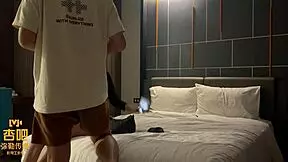 Little Beauty Deep Throat Bareback Creampie