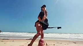 i can’t believe this teen girl masturbates publicly on nude beach