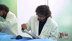 Latina teen seeks doctor's help