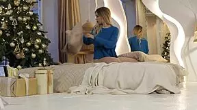 natural beauty girl chats backstage 😊