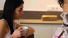 Roni Simon Kitty Sexy Morning Routine