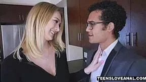 Blonde cutie natalia starr gets deep anal stretching