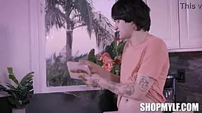 i live to serv you lolly dames suki sin elias cash