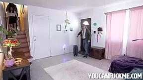 i'm fuckin' nikki zee's big ass and amber summer's small tits while she gives blowjob to evan stone in hardcore pov reality.