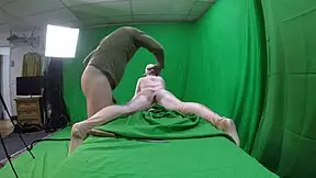 I can't get enough of Scarlett Johnson's pink pussy morph