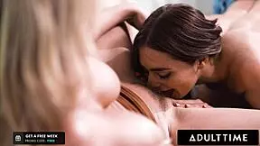 Adult time - milf rachael cavalli succumbs to teen babysitter reese robins seduction with muff diving