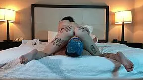 Hot tatted petite beauty devouring pussy