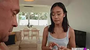 Jade Kimiko tries wild massage tricks with Peter Fitzwell!