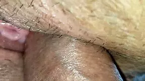 De perrito le introdusco toda la verga a esta teen outdoor con gran deseo