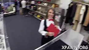 Worthwhile Young 18+ Amateur Fucks With Shaved Pussy Blowjob.