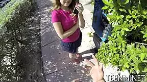 does courtney loxx suck cock better for cash in this contest?