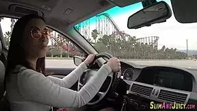 Big butt hottie gets pussy licked deeply