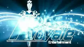 Mr adjusts attitude with MissCaramelMinxxx's ass