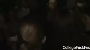 Teen girl narrates wild college party