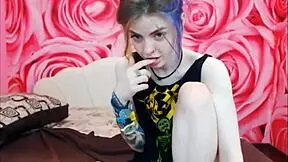 Hey, cute tattooed teen on webcam! 😘