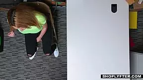 alexa raye says, 'catch me if you can'