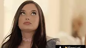 I caught stepmom Reagan Foxx muff diving my girlfriend Gia Paige!