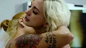 Amateur Teen Licks Pussy In Hospital!