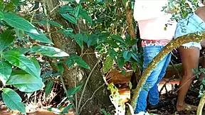 pequena gostosa sendo filmada pelo vovo danu pro zelador