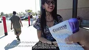 Costco Esta Haciando Buenos Aportes De Chicas Guapas En Outdoor Dirty Talk