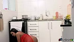 I wake up early at my friend's house, but end up fucking his daughter instead of coffee 😏