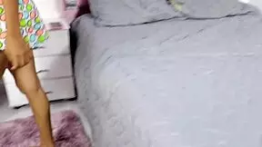 pequeña latina fingering her pussy