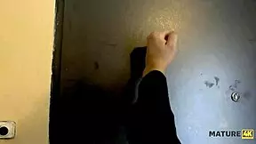 Mature woman drills excited man in cowgirl.