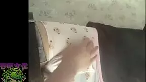 青藤妹妹午睡中突然吃肉棒套弄起来