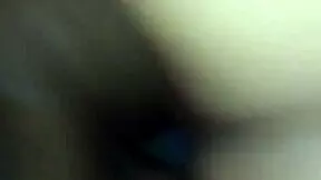 novinha squirting under her skirt with a big black cock 😍