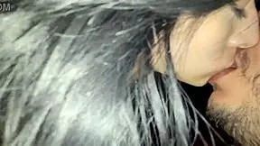 me cojo la amiga de mi novia escondiendonos por todos lados para que no nos encuentre