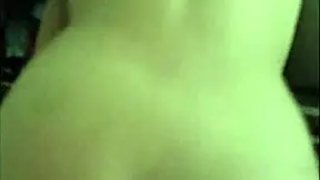 mi hermosa compa�era rulosa y timida me pide que la grabe, �quieres ver?