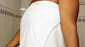 Ebony teen 18+ with juicy boobs gets fucked in the bathroom after blowjob