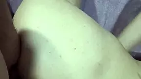 Sora vitregă mi-a făcut muie înainte să o fut tare și să-i vin pe față