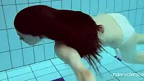 Roxalana's Tight Pussy Swims Underwater!