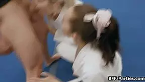 Horny Teens Feel Intense Pleasure In Foursome