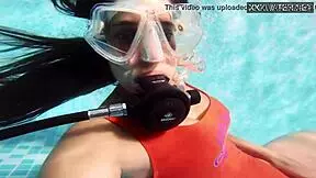 Amelie bruna masturbates underwater in pool