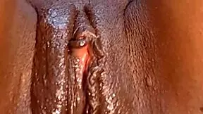 Teenage Jamaican gives oral pleasure