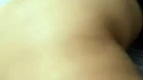 Cuando estoy de vacaciones, mi vecino pasa a charlar