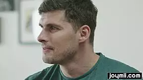 Lindsey cruz reconnects with long lost friend in a casual encounter.