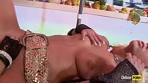 Who’s this lucky guy banging two slutty teens outdoors?