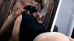 Is that nerdy girl fucking Ton Fernands while the little horn records it?